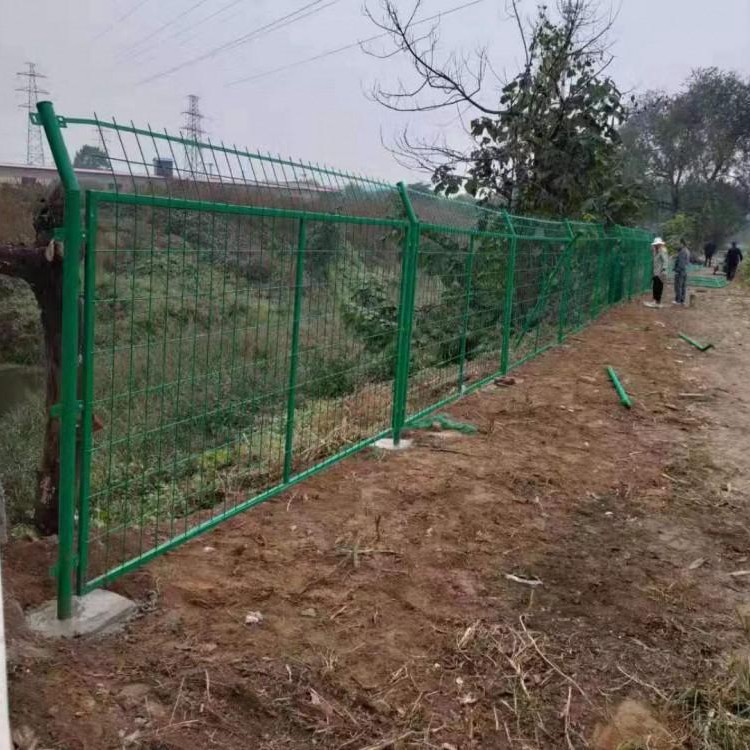 上海旅游景區(qū)框架護欄網(wǎng)項目工程案例